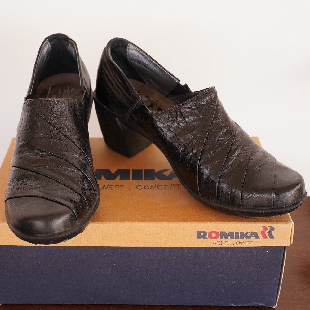 Romika Black Leather Bootie Shoes Size 39 (8) US